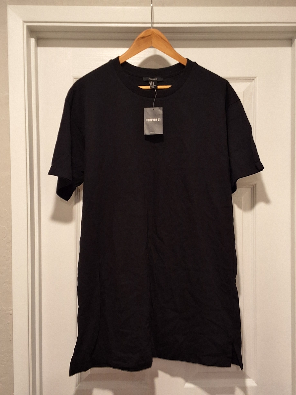 Forever 21 Men’s Black Short Sleeve Crew Tee